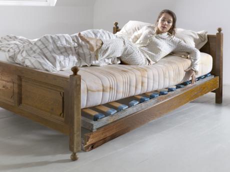 Hoe zie je dat je bed, of matras aan vervanging toe is? | Sleeplife